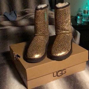 Women’s cheetah uggs